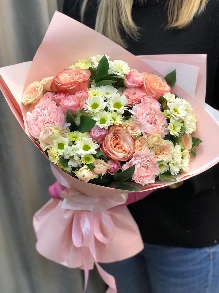 Букет цветов из: Гвоздики, Розы и Хризантемы в Советской Гавани